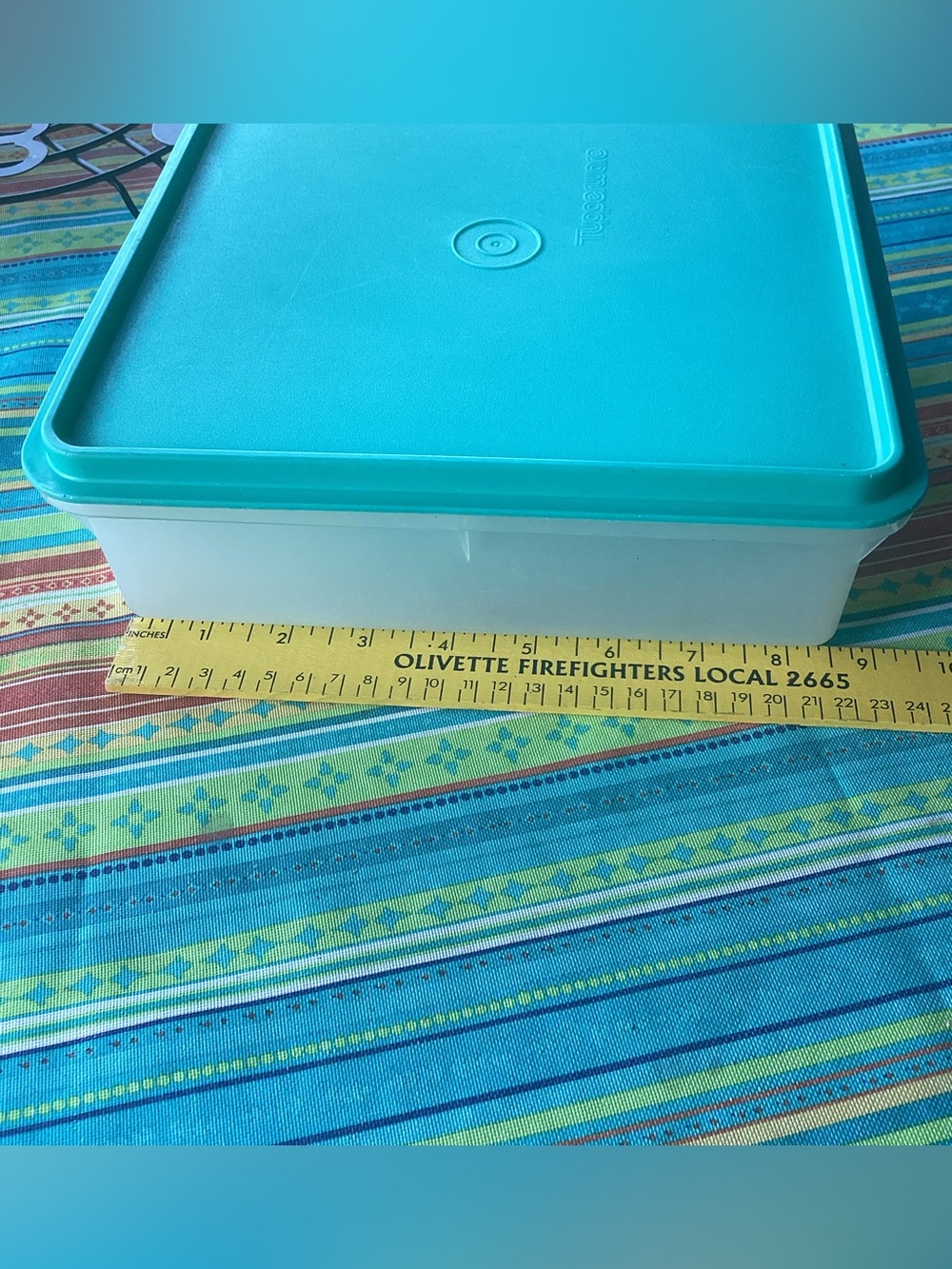 Tupperware Snack-Stor Square with teal blue seal